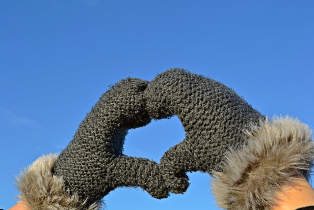 mittens-1177219_1280